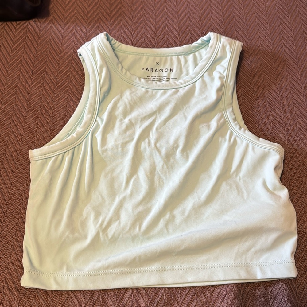SIZE MEDIUM PARAGON CROP BRA/TOP